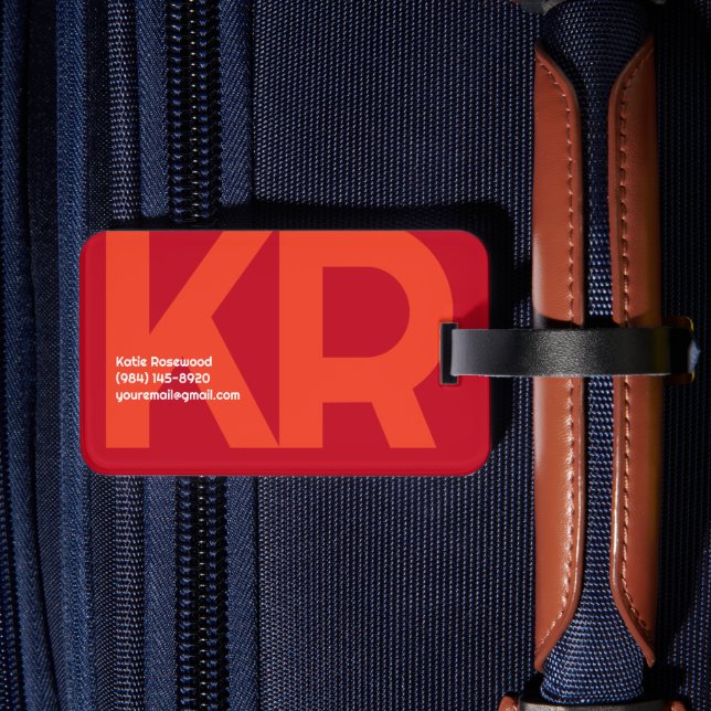 Minimal Monogram Bold Simple Retro Candy Red Gepäckanhänger (Rückseite Insitu 2)
