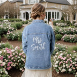 Minimal Mrs Last Name Bride Wedding  Jeansjacke<br><div class="desc">This elegant "Mrs. Last name" wedding denim jacket for the bride features "Mrs. your last name" in script lettering. Personalize it for your needs. You can find matching products at my store.</div>