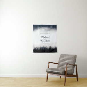 Minimal neblig Fichtenwald Naturhochzeit Wandteppich