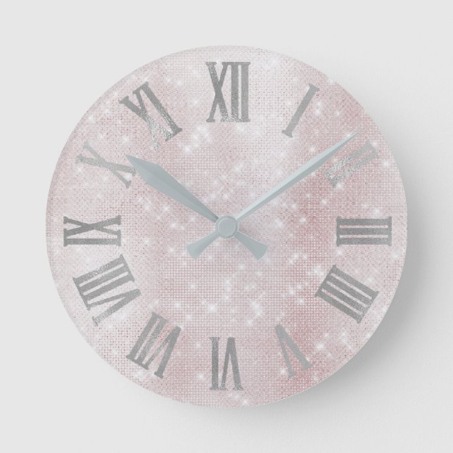 Minimal Pink Blush Silver Gray Spark Roman Numbers Runde Wanduhr (Vorderseite)