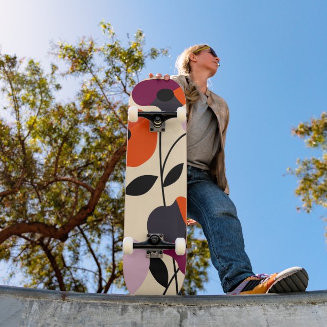 Minimal Poppy Bloom Skateboard (Außenbereich 1)