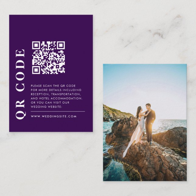 Minimal QR Code Dunkle Lila Hochzeitdetails Foto Begleitkarte (Vorne/Hinten)