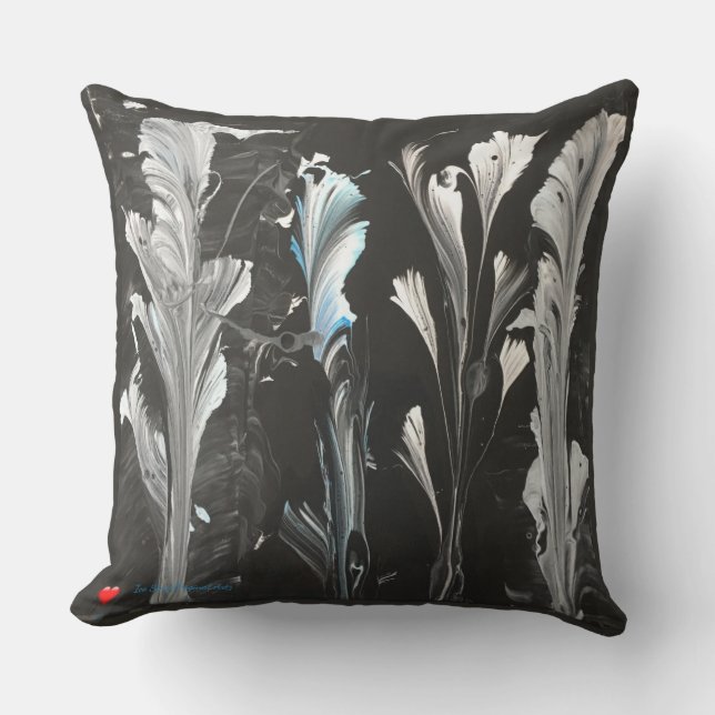 Minimal Rotes Herz White Black Original Garten Kissen (Vorderseite)