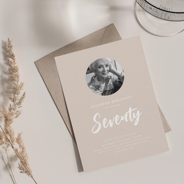 Minimal Script Foto 70. Geburtstag Champagne Einladung (Minimal Script Photo 70th Birthday Champagne Invitation)