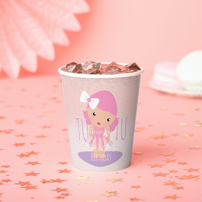 Minimal Tutu Girl's Birthday Cartoon Pink Glitzer Pappbecher (Insitu)
