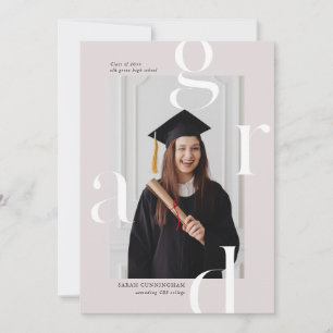 Minimal Typografy Abschluss Announcement Cards Einladung