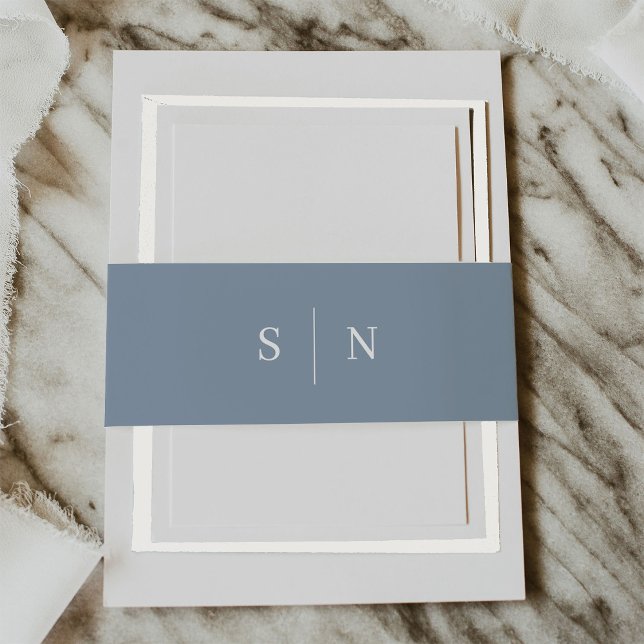 Minimal und Chic | Dusty Blue and White Monogram Einladungsbanderole (Von Creator hochgeladen)
