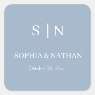 Minimal und Chic Dusty Blue and White Wedding Quadratischer Aufkleber