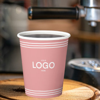 Minimal weiße Streifen Logo auf rosa Farbe Pappbecher