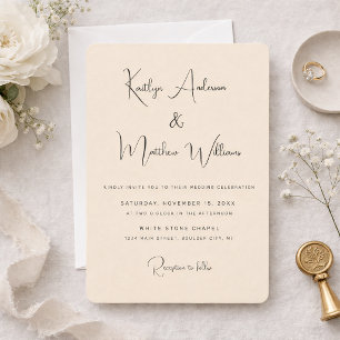 Minimale Beige Moderne Elegante Typografie Hochzei Einladung