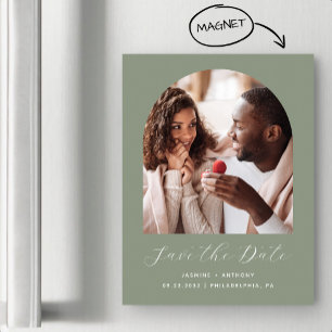 Minimale Boho-Foto-Bogen-Sage-Grün-Save-the-Date-K Magneteinladung