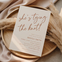 Minimale Boho-Hochzeitsdusche: Sie heiratet