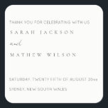 Minimale einfache Schwarz-Weiß-Typografie-Hochzeit Quadratischer Aufkleber<br><div class="desc">Wenn Sie weitere Anpassungen benötigen,  schreiben Sie mir bitte an yellowfebstudio@gmail.com.</div>