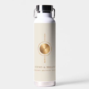 Minimale Klangheilung und Atemarbeit mit Gold Trinkflasche