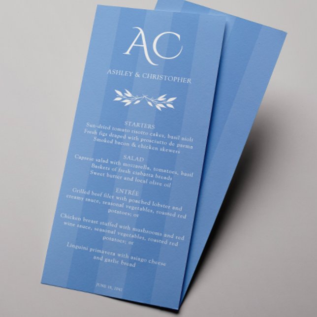 Minimale Monogram Stripe Cornflower Blue Wedding Menükarte (Von Creator hochgeladen)