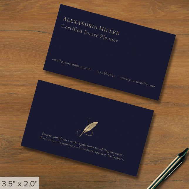 Minimale Navy Blue und Gold Quill Visitenkarte (Von Creator hochgeladen)