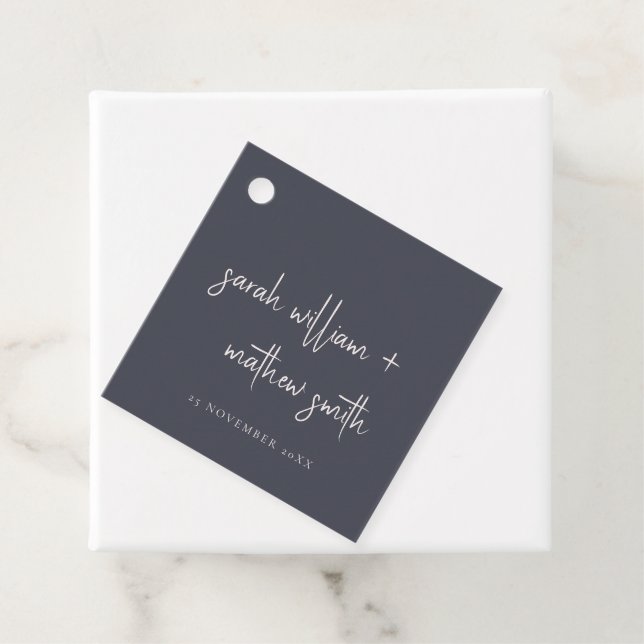 Minimale Navy Blush Black Script Typografy Wedding Geschenkanhänger (Beispiel)