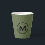 Minimale Olive Green Black Classic Monogramm Milchtasse<br><div class="desc">Einfaches mit Monogramm Design im modernen minimalistischen Stil mit klassischer Blocktypografie in einer olivgrün-schwarzen Farbpalette; ein einfaches,  berufliches Design,  das leicht mit dem Monogramm-Initial aktualisiert werden kann.</div>
