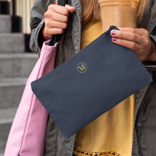 Minimale Sauberkeit des Monogramms für Navy Blue G Zubehörtasche