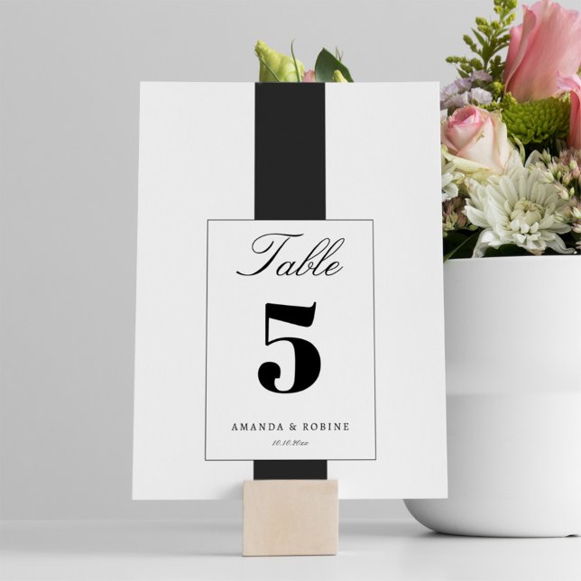 Minimale Schwarz-Weiß-Tischnummer Einladung (Von Creator hochgeladen)