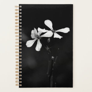minimale schwarze und weiße Blumenelemente Planer