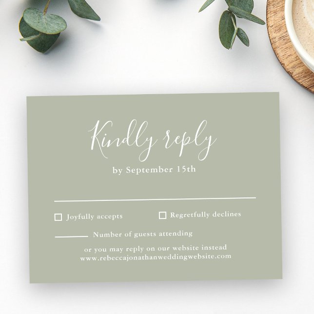 Minimale Script Sage Green Wedding RSVP Card Karte (Von Creator hochgeladen)