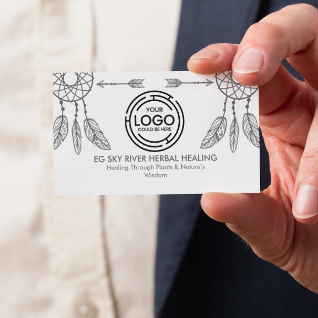 Minimale Träumer, Federn, Pfeile Wellness Visitenkarte (tribal-inspired monochrome design with dream-catcher  feather illustrations, soft gray business card)