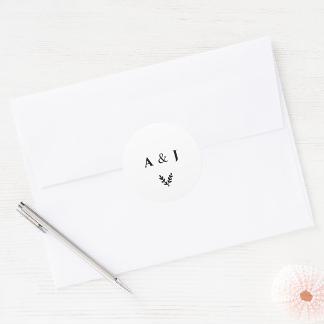 Minimaler Eleganter Botanischer Monogramm-Kranz Runder Aufkleber (Umschlag)