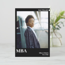 Minimaler MBA-Abschluss für Schwarz-weißes Foto Ankündigung