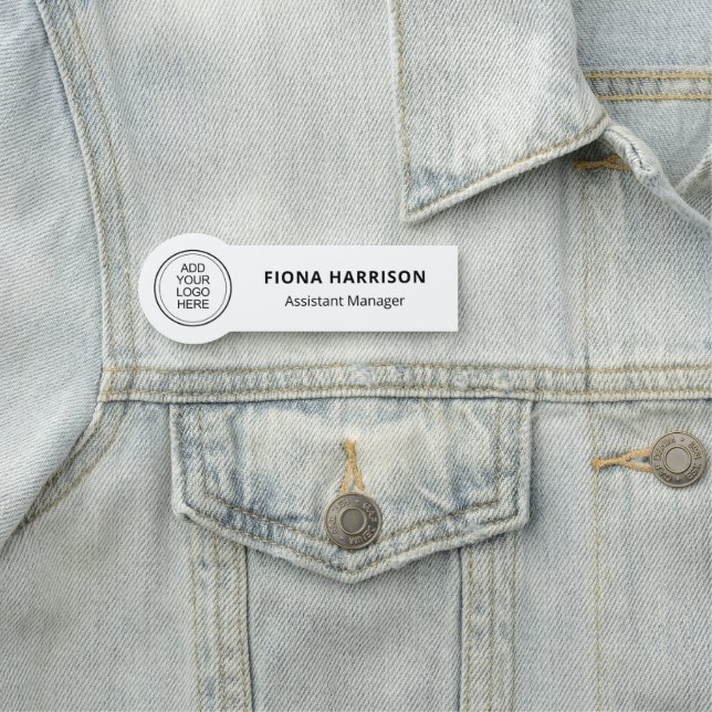 Minimaler Mitarbeiter für Logos hinzufügen Namensschild (Beispiel)