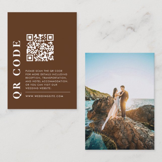 Minimaler QR-Code Dunkelbraun-Hochzeitdetails-Foto Begleitkarte (Vorne/Hinten)