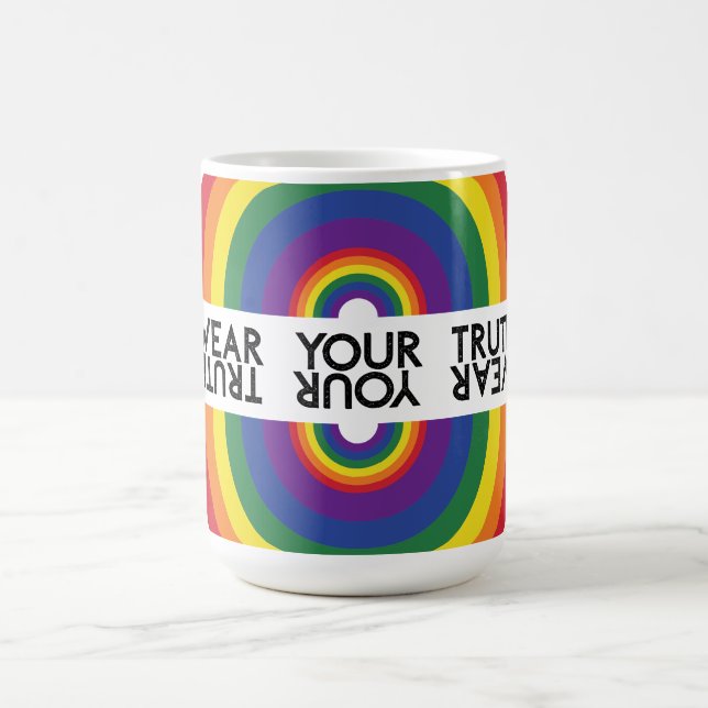 Minimaler Regenbogenbogen Moderne Farbige Aussage  Kaffeetasse (Mittel)