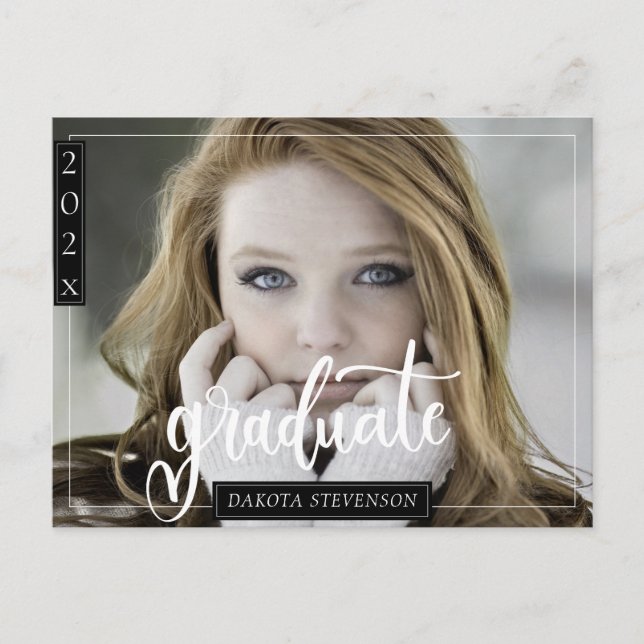 Minimaler Schwarz-Weiß-Foto-Abschluss Postkarte (Vorderseite)