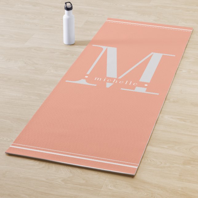 Minimaler Soft Peach & White Monogramm Yogamatte (Beispiel)