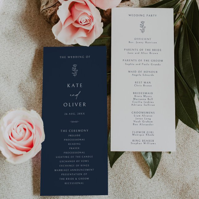 Minimales Leaf Navy Blue and White Wedding Program (Von Creator hochgeladen)