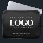 Minimales Logo für Schwarz-Weiß-Unternehmen Laptopschutzhülle<br><div class="desc">Diese elegante Laptop-Hülle wäre ideal für Ihre geschäftlichen und Werbebedürfnisse. Fügen Sie einfach das gewünschte Logo und Text hinzu,  indem Sie auf die Option "Personalisieren" klicken.</div>