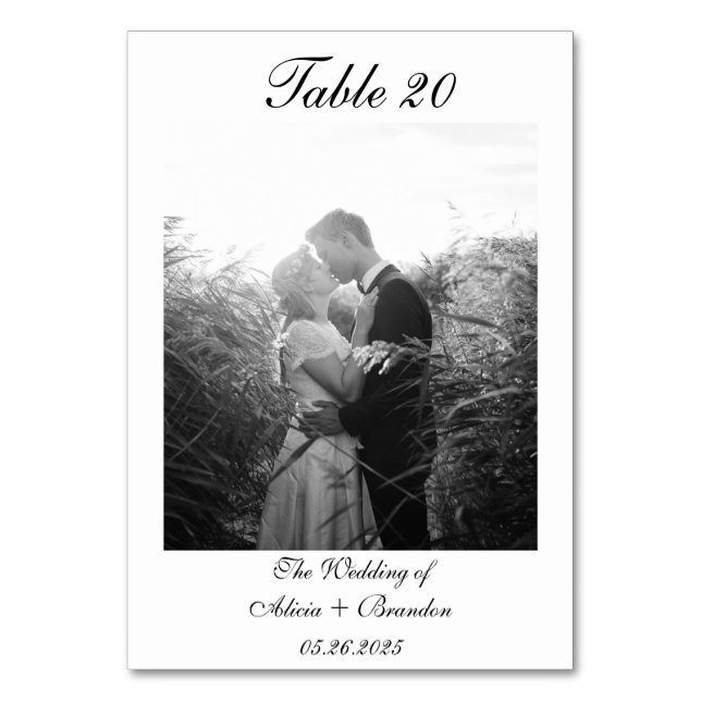 Minimales Schwarz-weißes Calligrafy Script-Foto Tischnummer (Vorderseite)