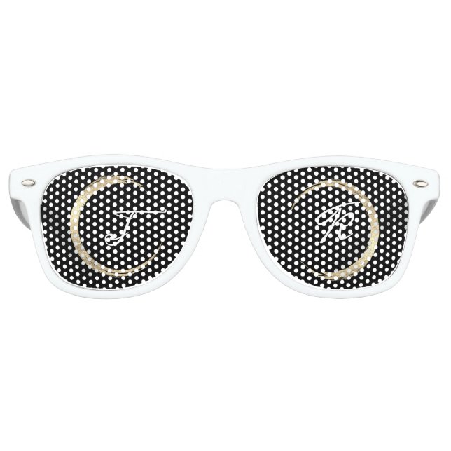 Minimalismus Schwarz-weiße Goldinitialen Monogram  Partybrille (Vorderseite)