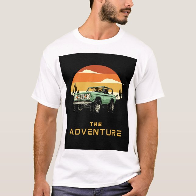 Minimalist Animal Trio T-Shirt - Wolf, Deer, and B (Vorderseite)
