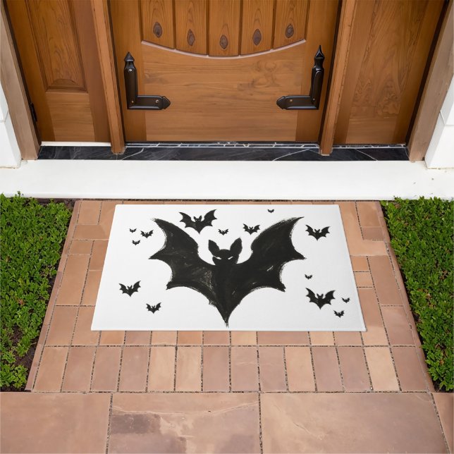 Minimalist Bat – Ink Brush Halloween Creature on Fußmatte (Außenbereich)