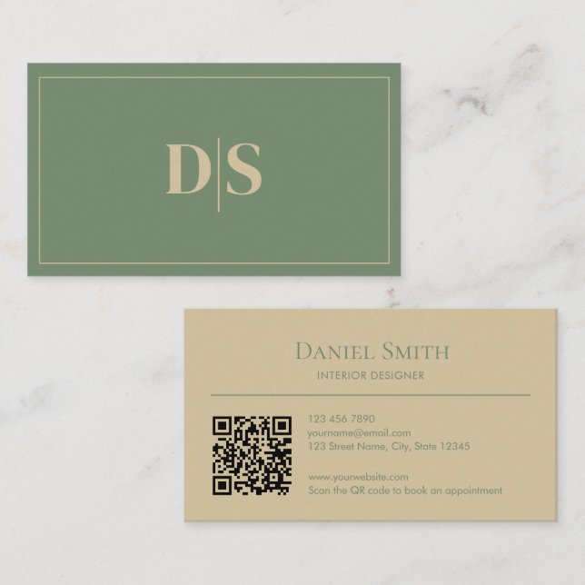 Minimalist Beige Muted Green Initials QR Code Visitenkarte (Vorne/Hinten)