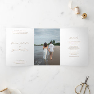 Minimalist Beiges Modern Hochzeit Dreifach Gefaltete Einladung