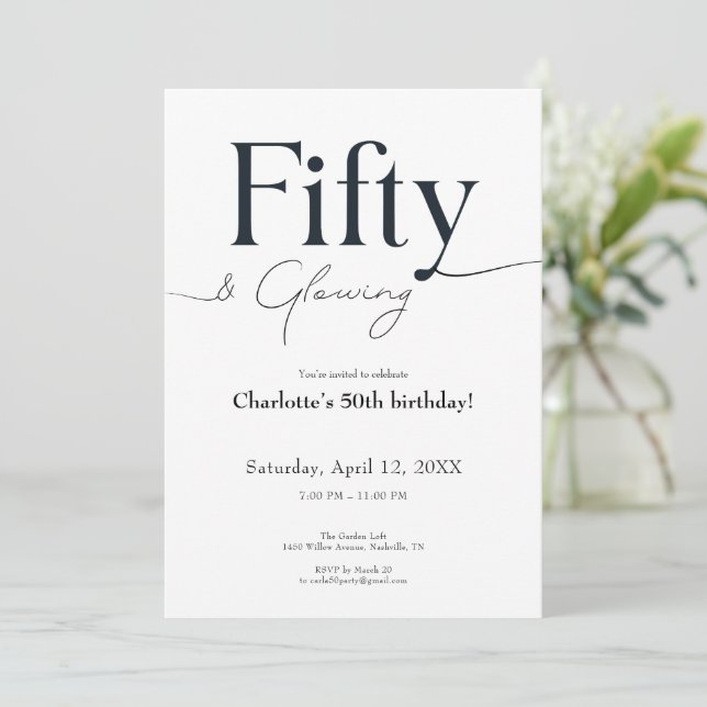 Minimalist Black and White 50th Birthday Invite  Einladung (Stehend Vorderseite)