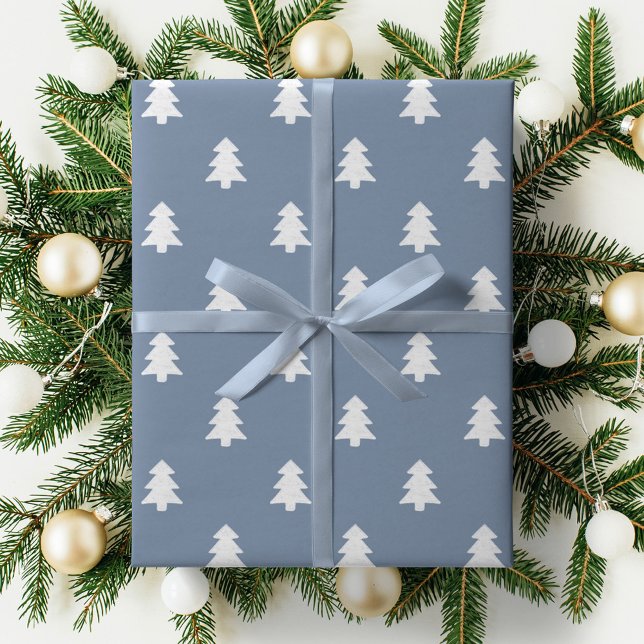Minimalist Blue Boy Christmas Pine Tree Winter Geschenkpapier (Von Creator hochgeladen)
