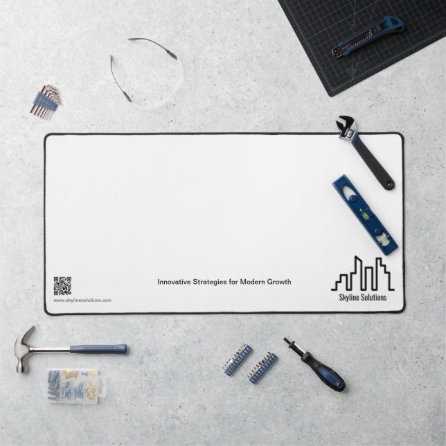 Minimalist Branded Black and White Desk Mat (Poste de travail)