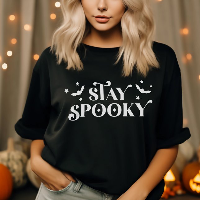 Minimalist Cute Stay Spooky Halloween Sweatshirt (Von Creator hochgeladen)