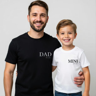 Minimalist Dad T-Shirt   DAD EST Jahr  