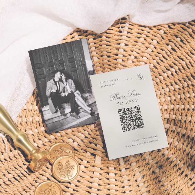 Minimalist Editorial Photo QR Code Wedding RSVP Begleitkarte (Von Creator hochgeladen)