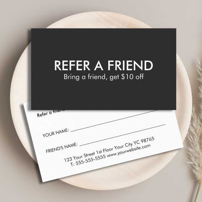 Minimalist Elegant Black and White Referral Card (Créateur téléchargé)