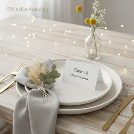 Minimalist Elegant Typography, Custom Guest Name Platzkarte